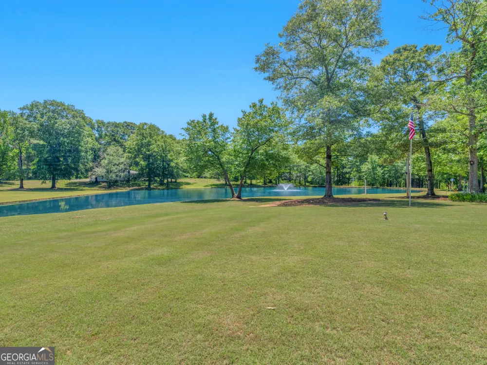 445 Patterson RD Griffin, GA 30223