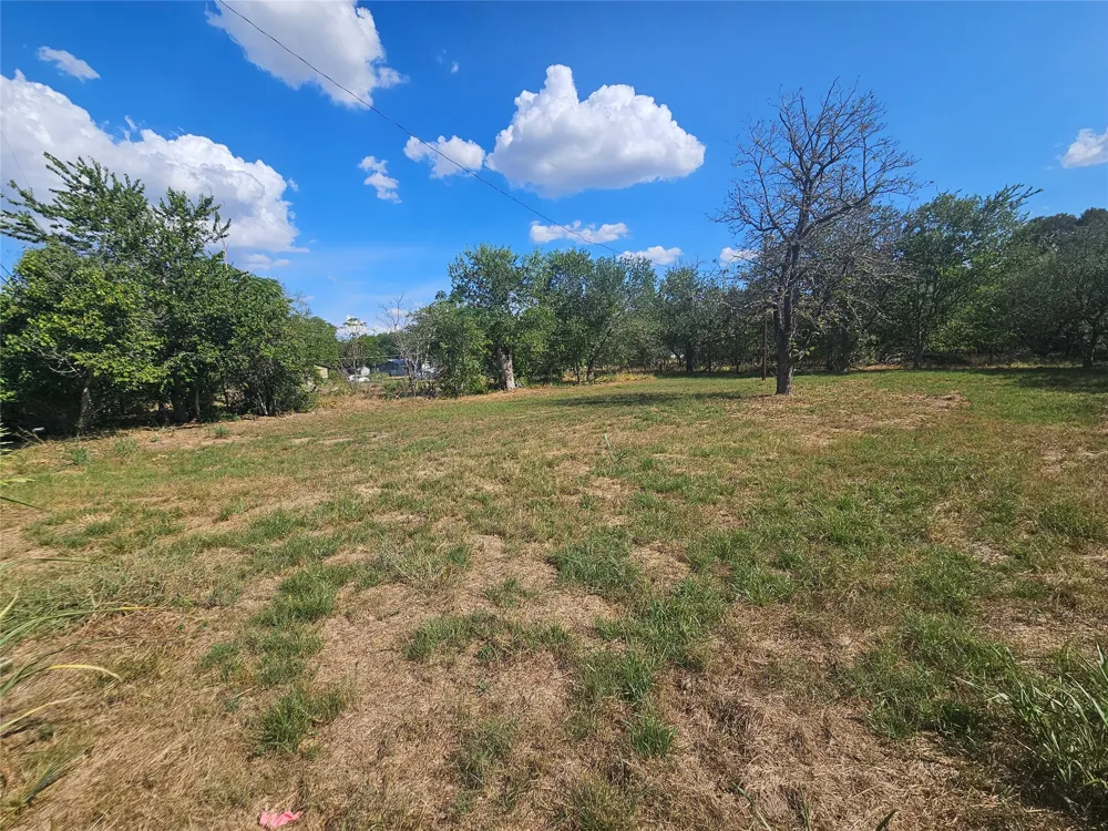111 Martin Street Luling, TX 78648