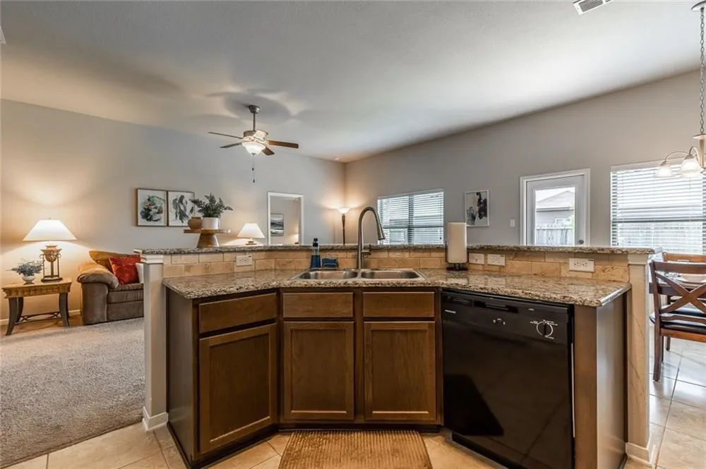 8125 Bridgepointe Drive Temple, TX 76502