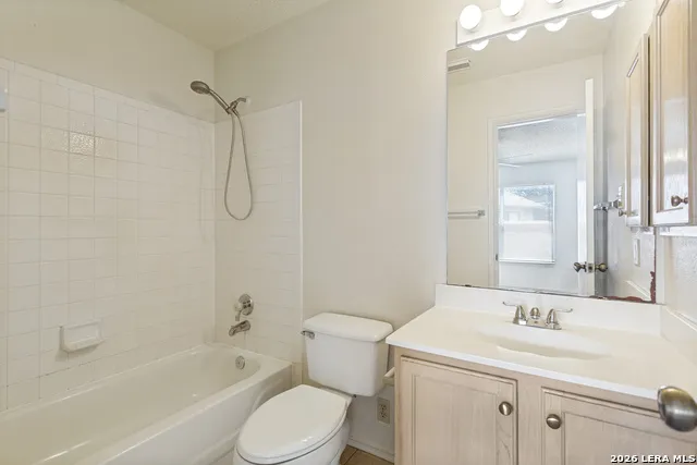 5003 ELK CRK San Antonio, TX 78251