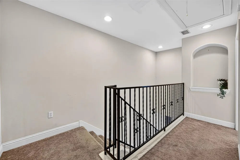 5327 Floyd Street Houston, TX 77007