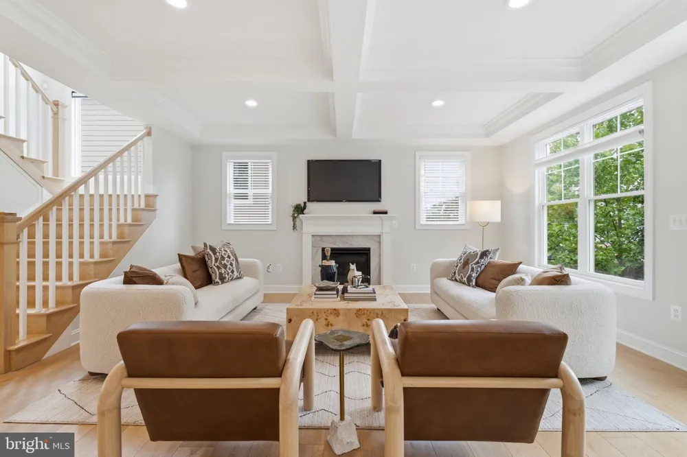2707 1ST STREET S Arlington, VA 22204