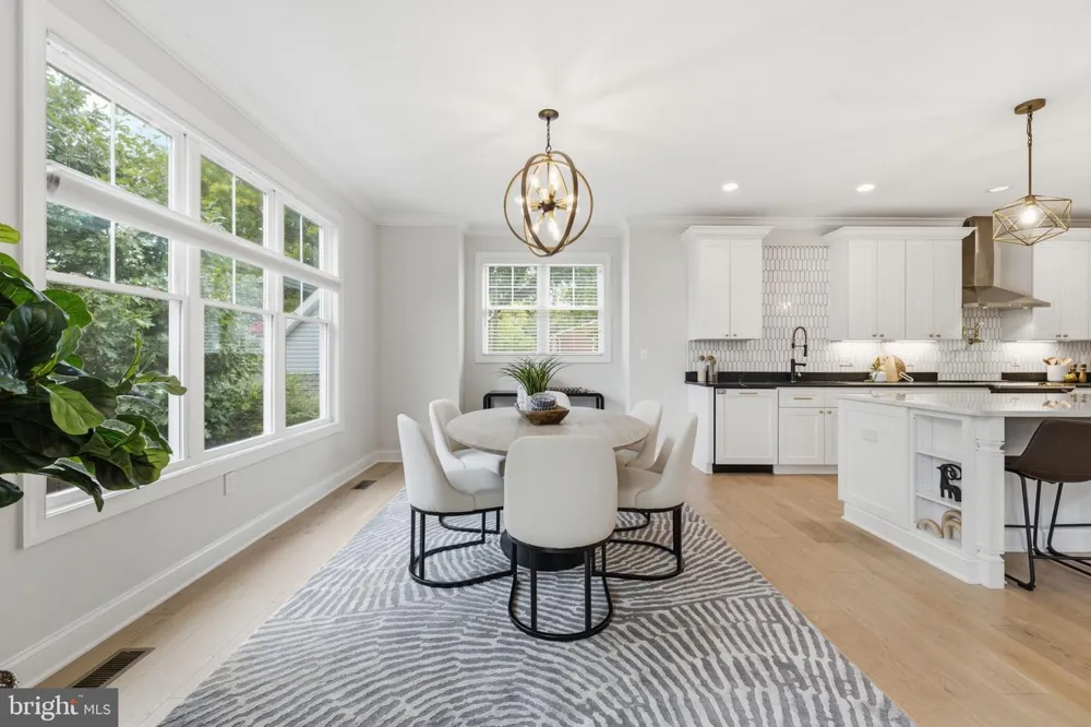 2707 1ST STREET S Arlington, VA 22204
