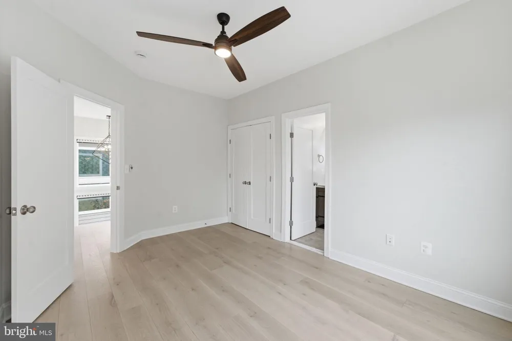 2707 1ST STREET S Arlington, VA 22204