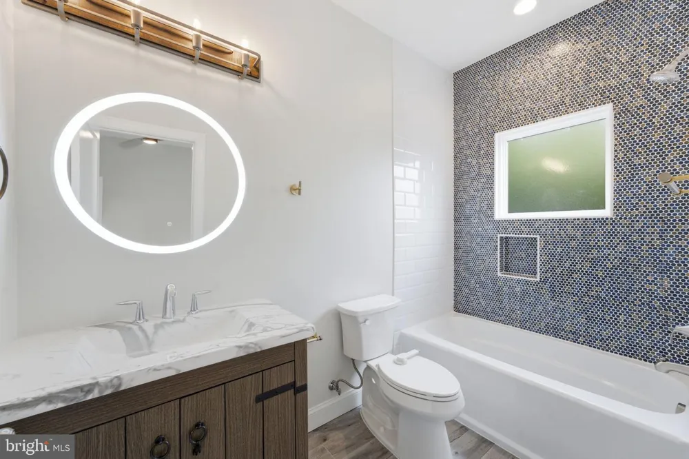 2707 1ST STREET S Arlington, VA 22204