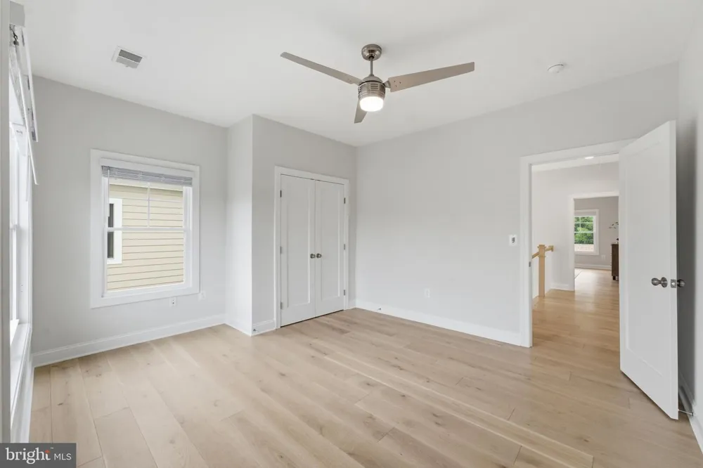 2707 1ST STREET S Arlington, VA 22204