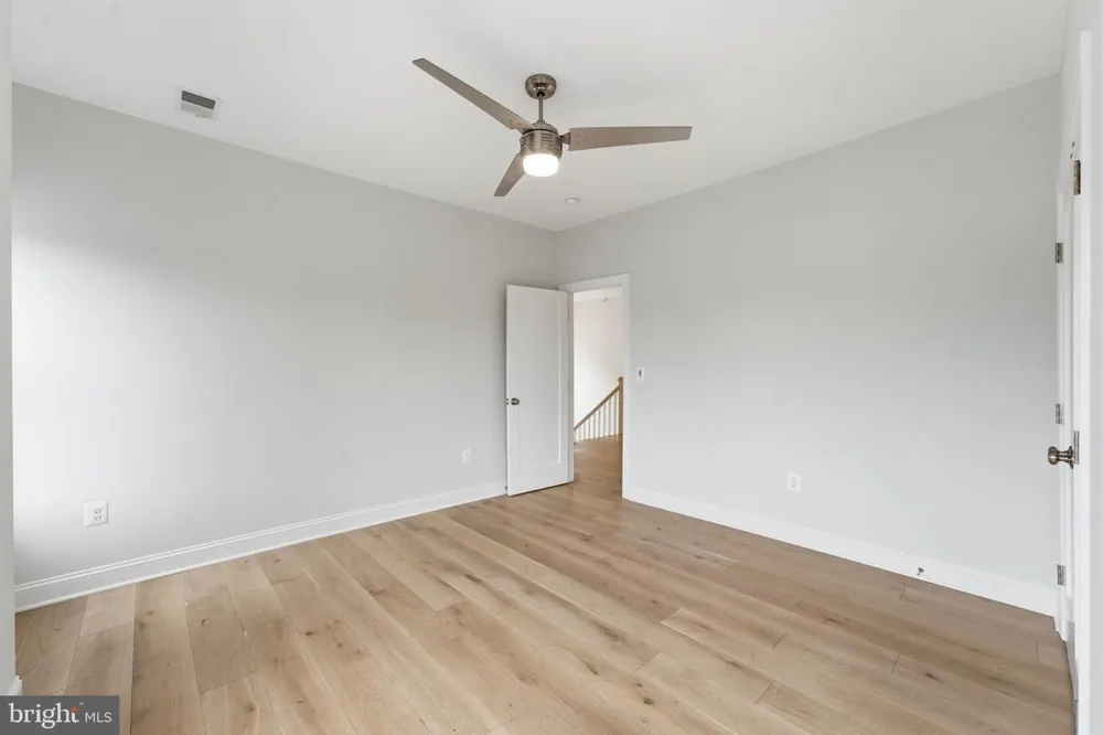 2707 1ST STREET S Arlington, VA 22204