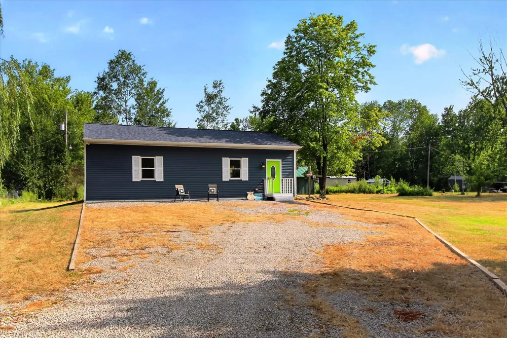 8048 17 Mile Road Rodney, MI 49342