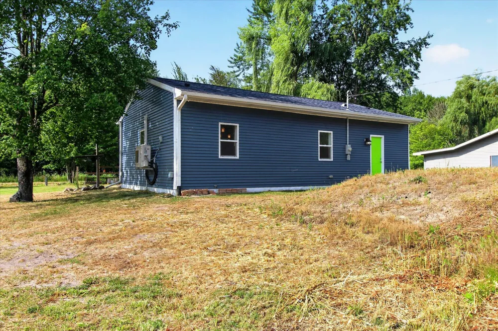 8048 17 Mile Road Rodney, MI 49342