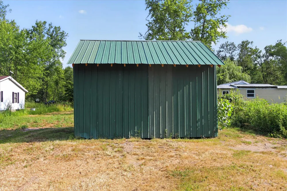 8048 17 Mile Road Rodney, MI 49342