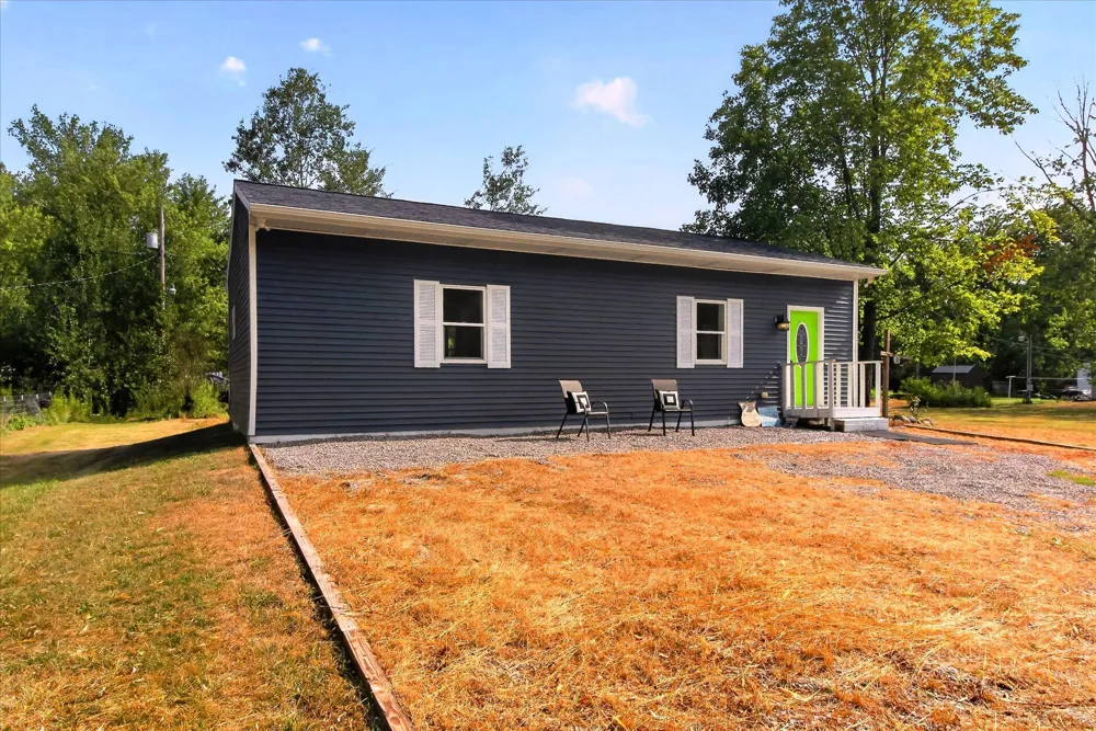 8048 17 Mile Road Rodney, MI 49342