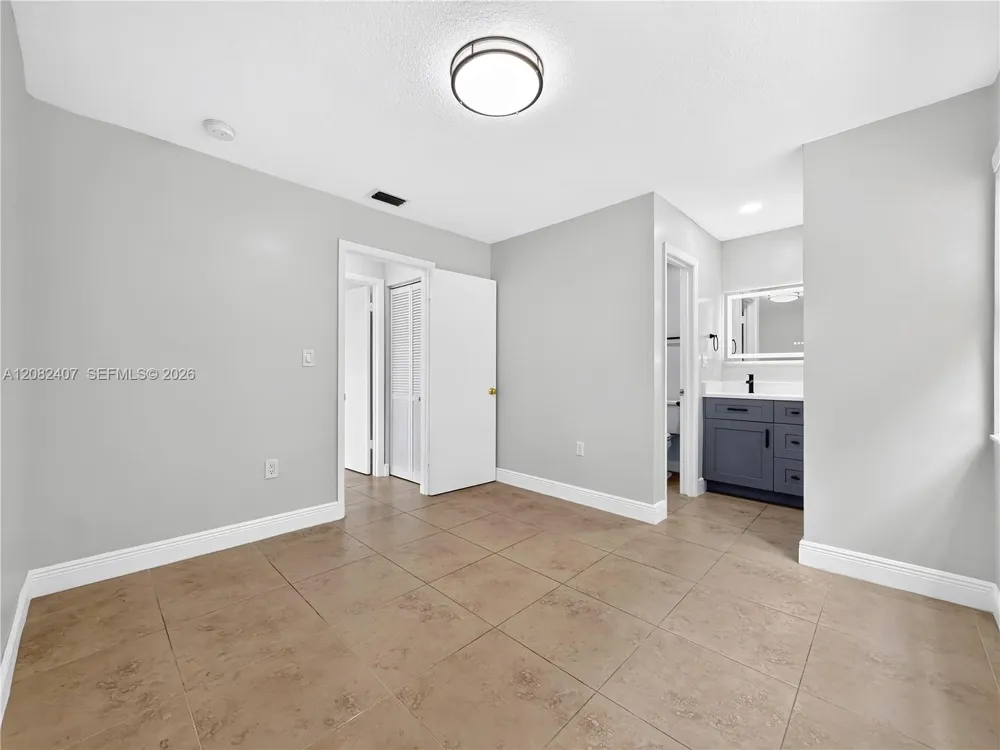 10505 SW 153rd Ct #6 Miami, FL 33196