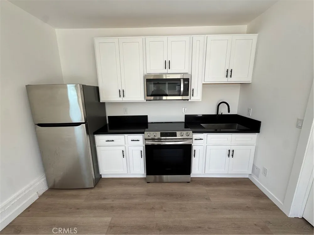 1415 Gary Place #B Anaheim, CA 92805