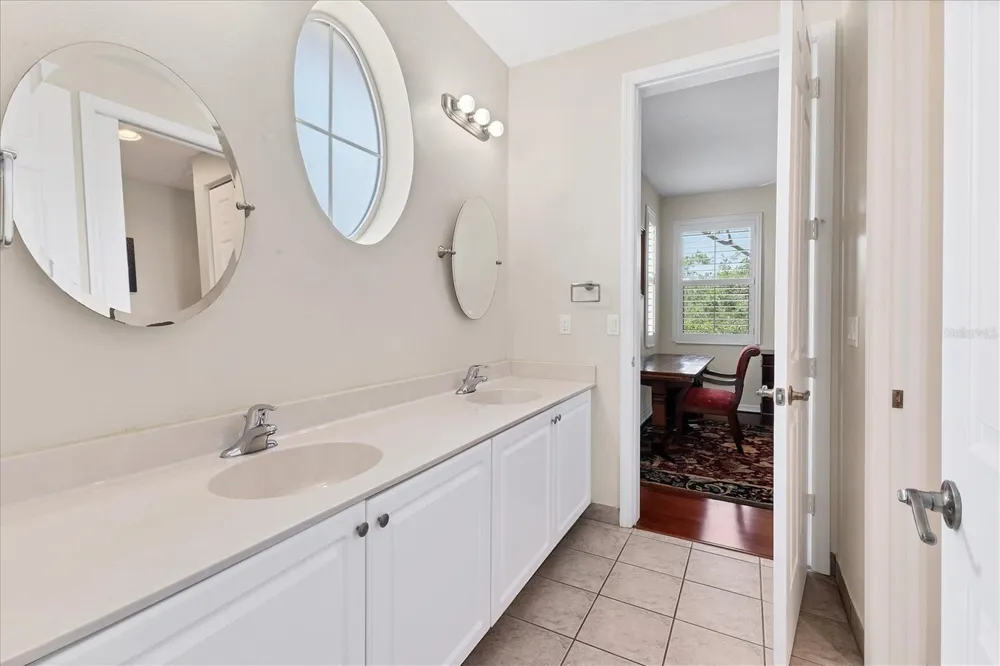 6539 37TH STREET E Sarasota, FL 34243