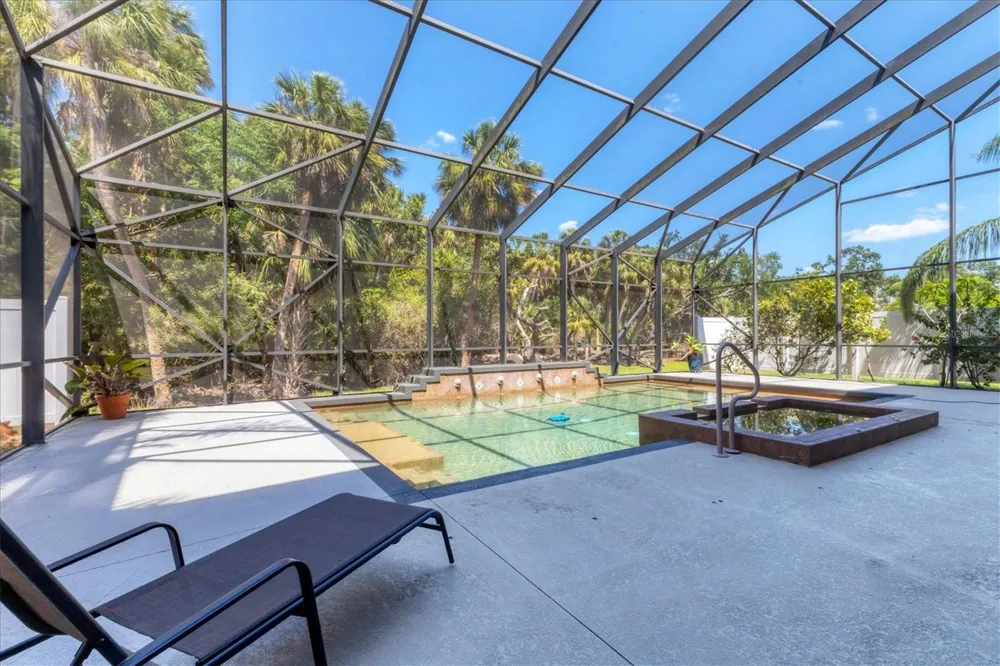 6539 37TH STREET E Sarasota, FL 34243