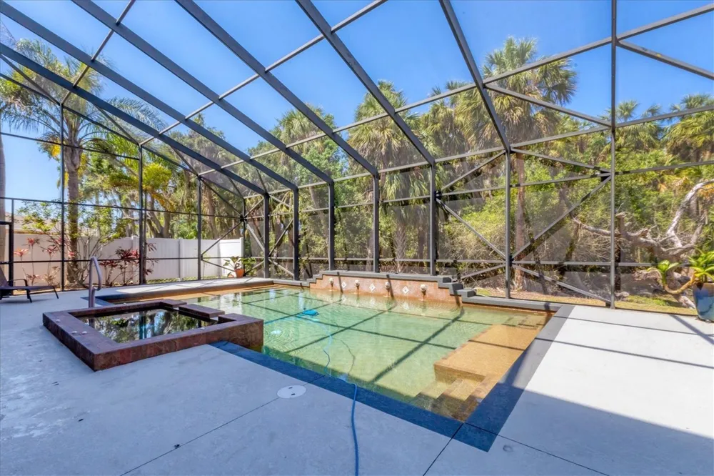 6539 37TH STREET E Sarasota, FL 34243