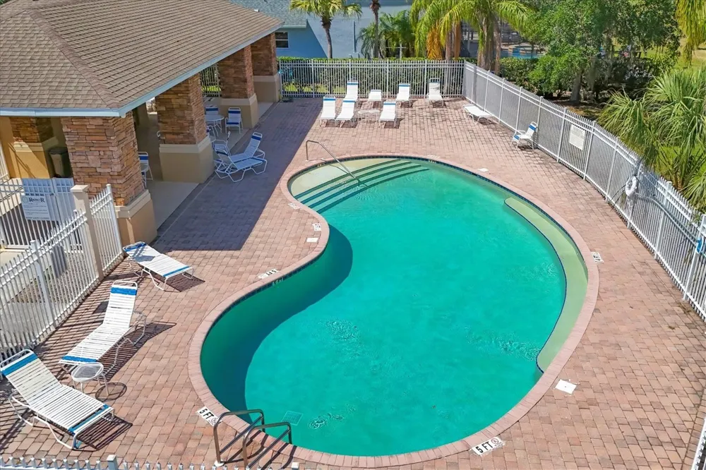 6539 37TH STREET E Sarasota, FL 34243