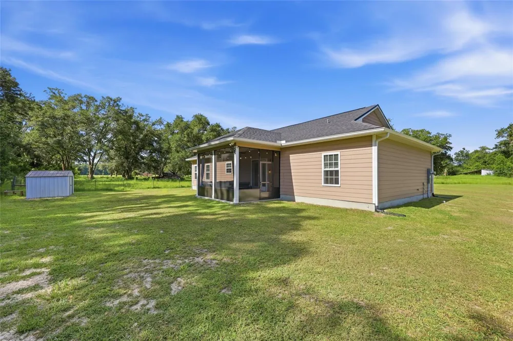 5766 SW COUNTY ROAD 18 Fort White, FL 32038