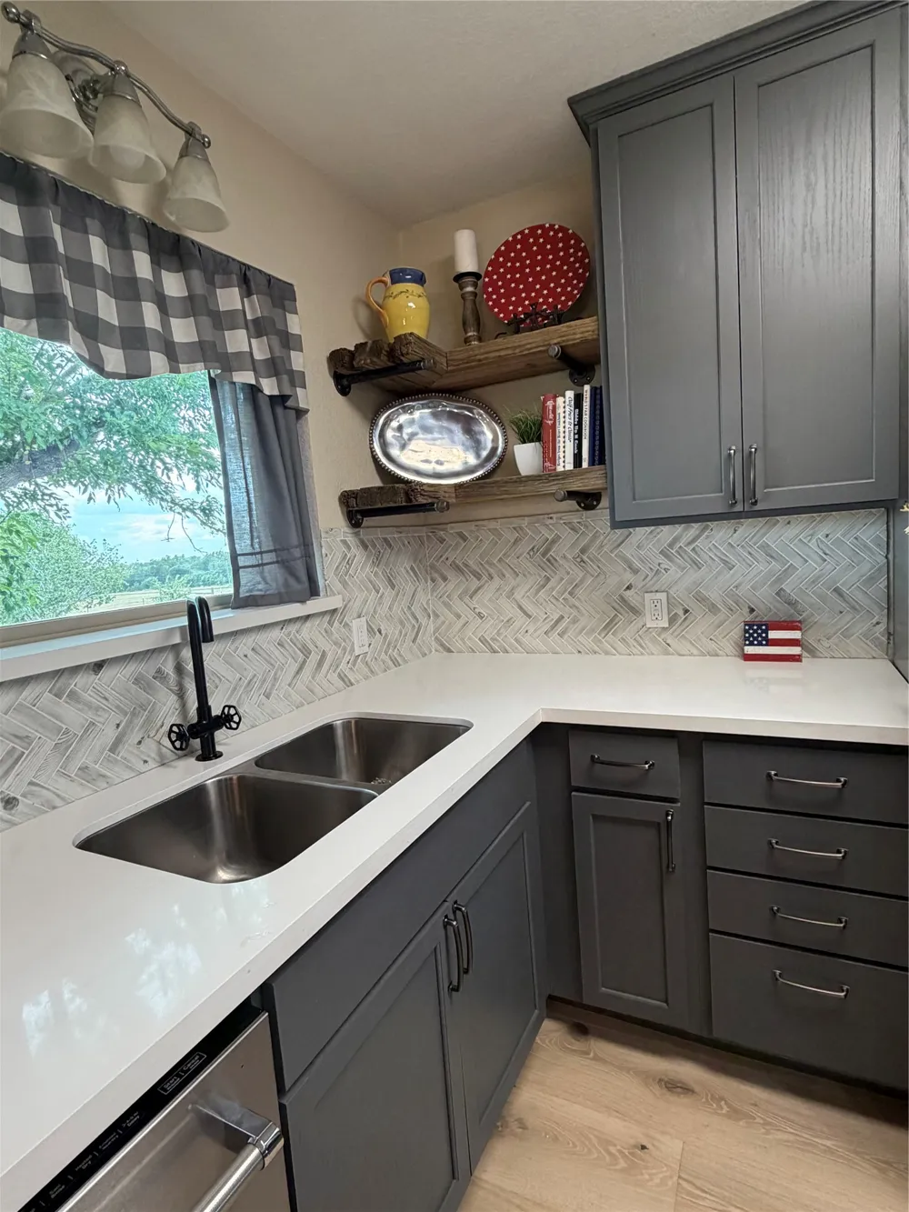 Address Not Shown Holland, TX 76534