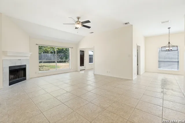 114 CIBOLO BASIN DR Boerne, TX 78006