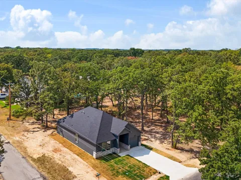 4705 Point La Vista