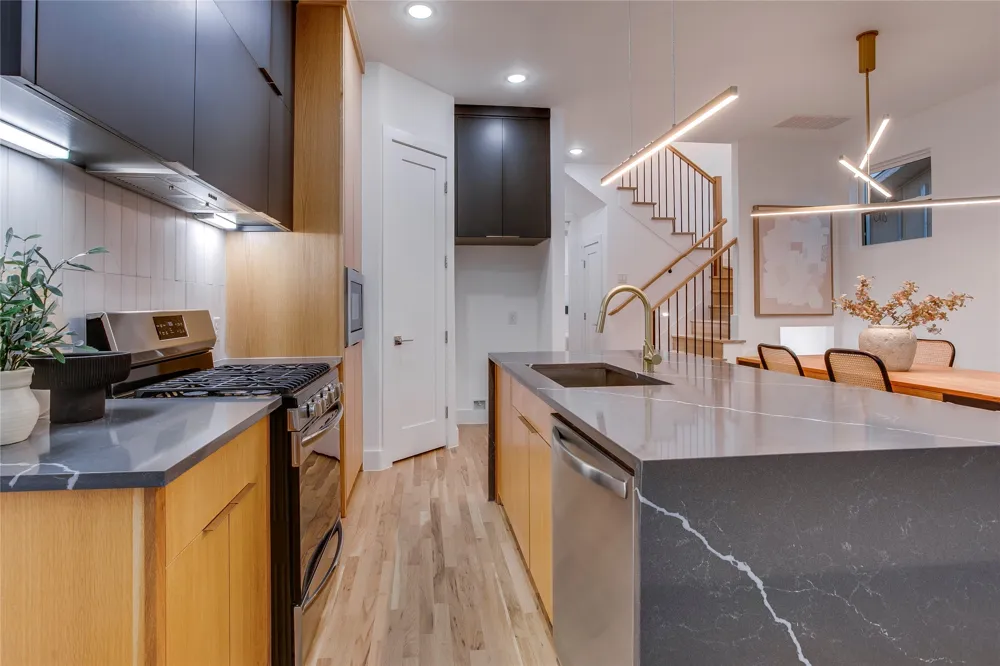 2313 S Vernon Avenue Dallas, TX 75224