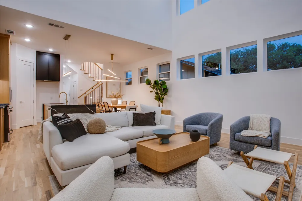 2313 S Vernon Avenue Dallas, TX 75224