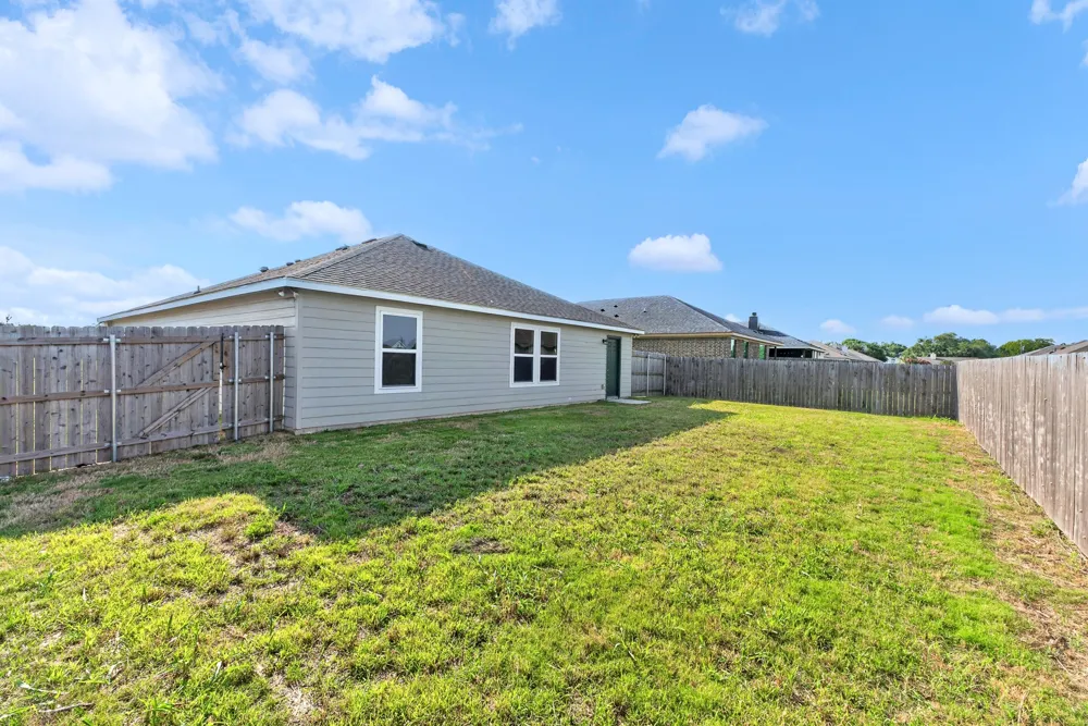 935 Antelope Trail Temple, TX 76504