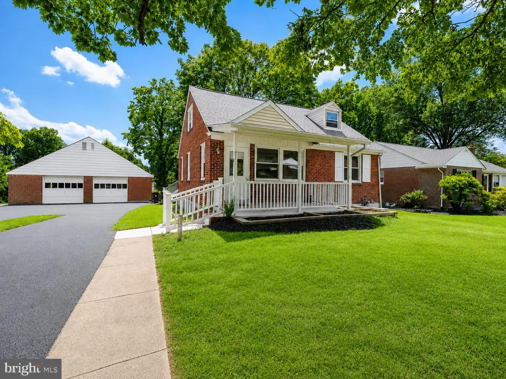 324 VALLEY VIEW ROAD Springfield, PA 19064