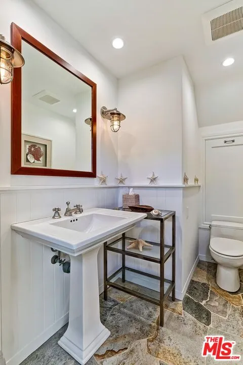 25129 MALIBU ROAD Malibu, CA 90265