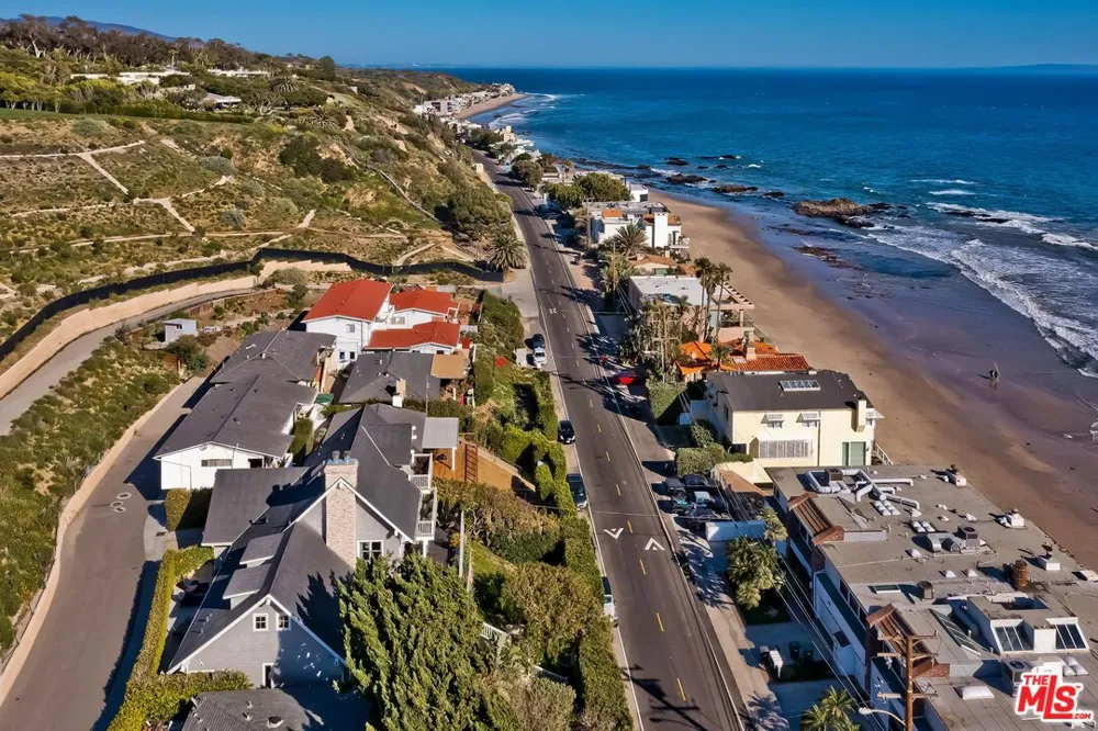 25129 MALIBU ROAD Malibu, CA 90265