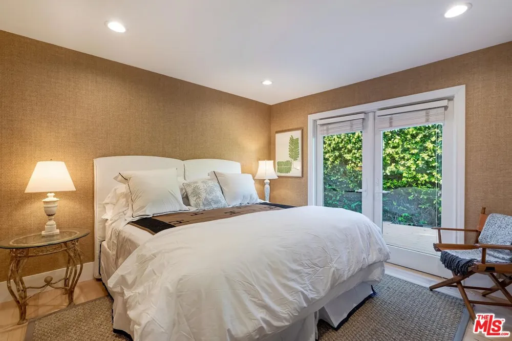 25129 MALIBU ROAD Malibu, CA 90265