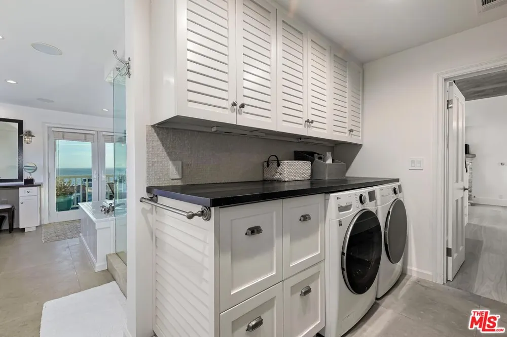 25129 MALIBU ROAD Malibu, CA 90265