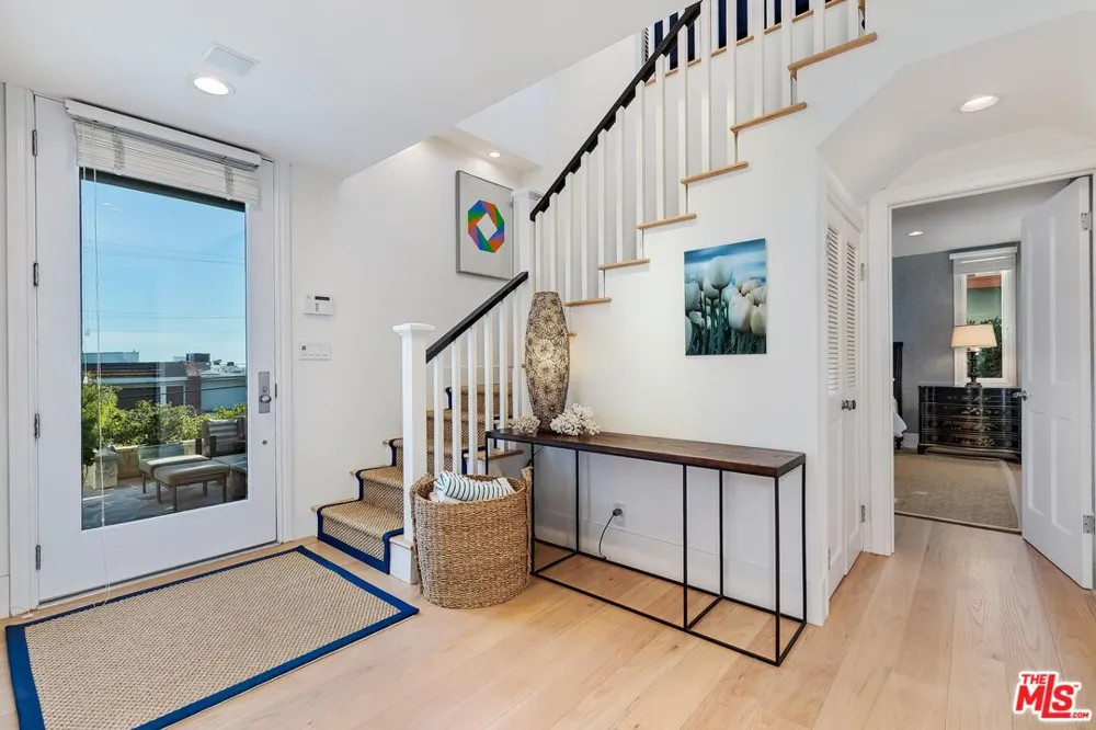 25129 MALIBU ROAD Malibu, CA 90265