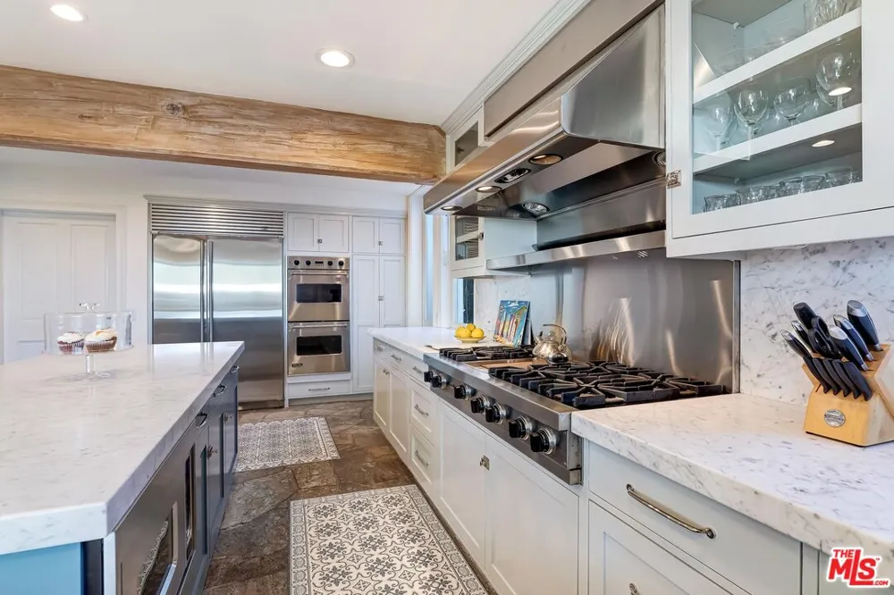 25129 MALIBU ROAD Malibu, CA 90265