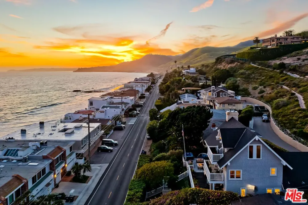 25129 MALIBU ROAD Malibu, CA 90265