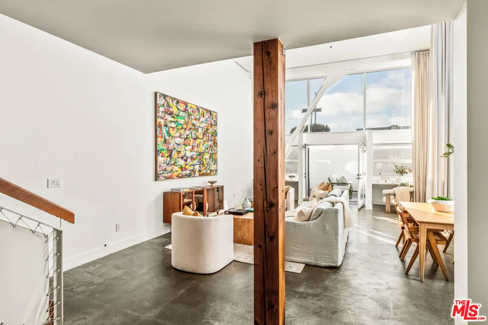615 Hampton Drive Venice, CA 90291