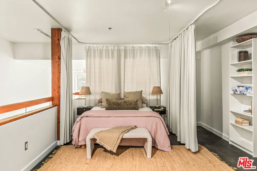 615 Hampton Drive Venice, CA 90291