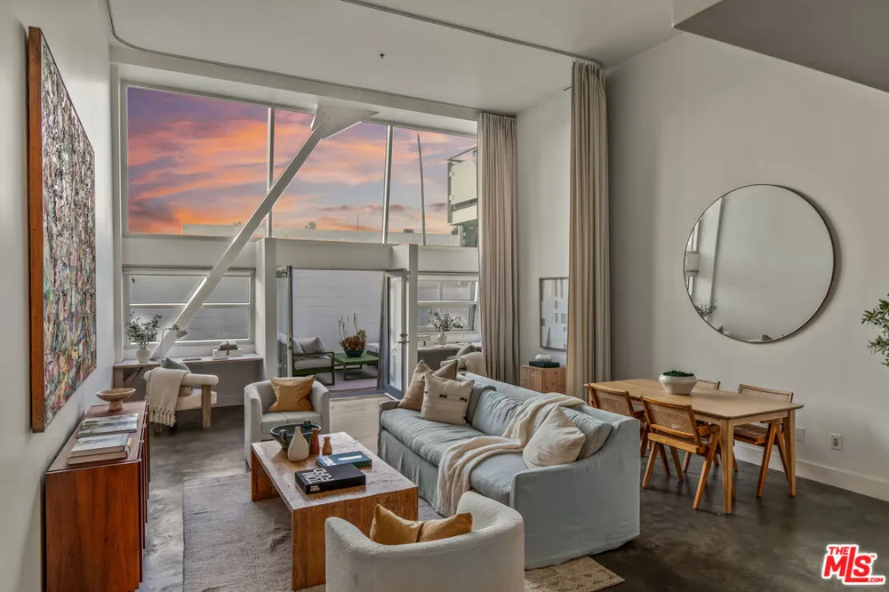 615 Hampton Drive Venice, CA 90291