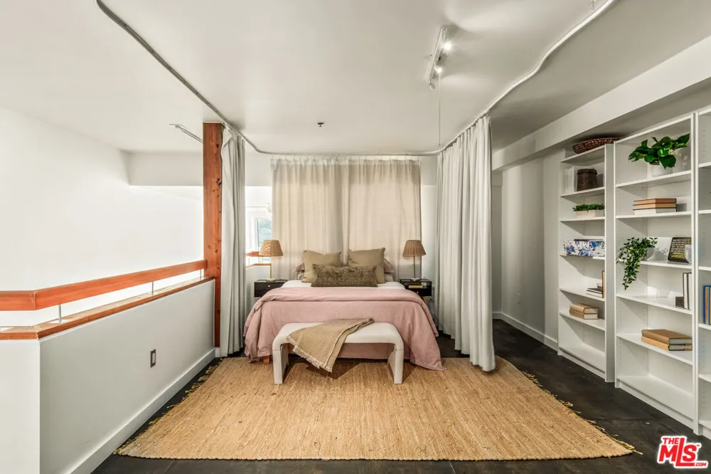 615 Hampton Drive Venice, CA 90291