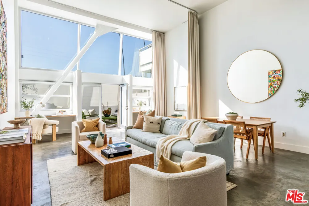 615 Hampton Drive Venice, CA 90291