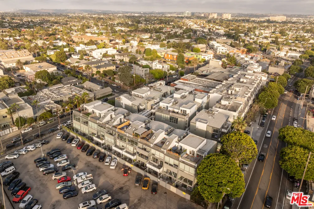 615 Hampton Drive Venice, CA 90291