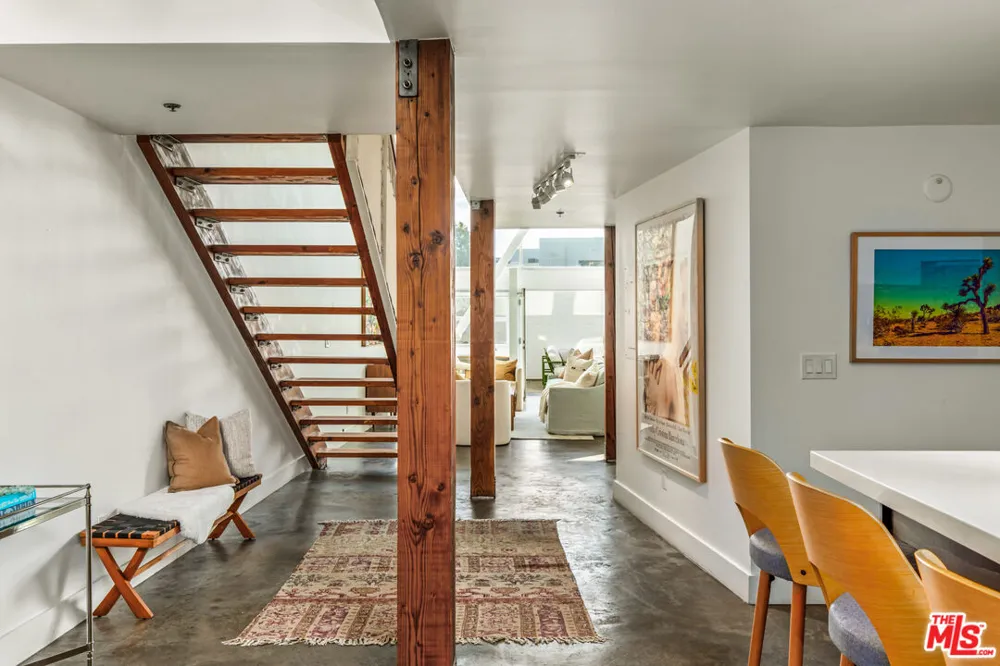 615 Hampton Drive Venice, CA 90291