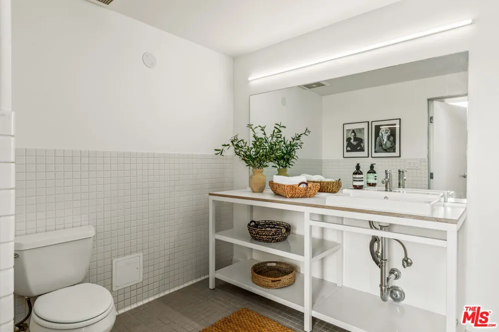615 Hampton Drive Venice, CA 90291