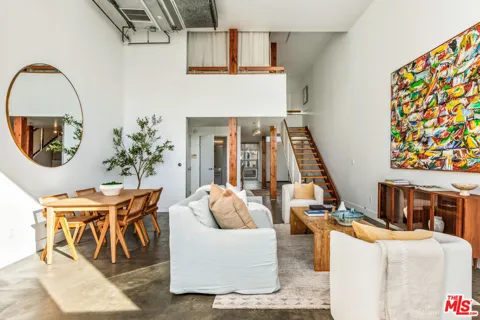 615 Hampton Drive