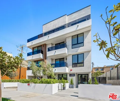 1414 S Beverly Dr