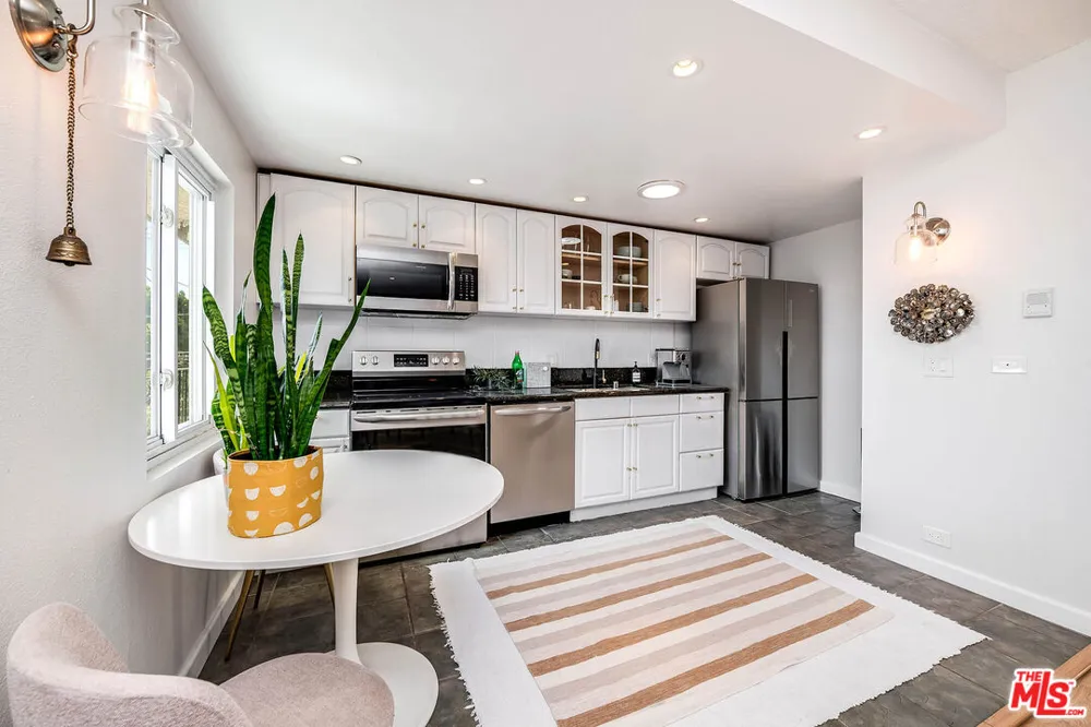 445 Washington Boulevard Marina del Rey, CA 90292