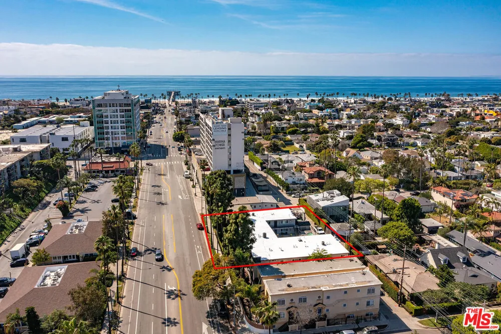 445 Washington Boulevard Marina del Rey, CA 90292