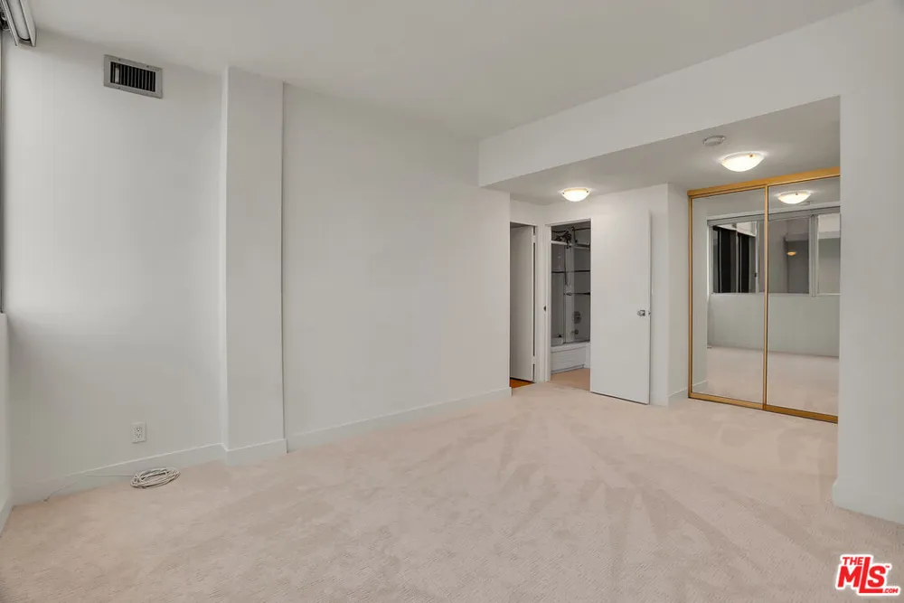 17352 W Sunset Boulevard Pacific Palisades, CA 90272