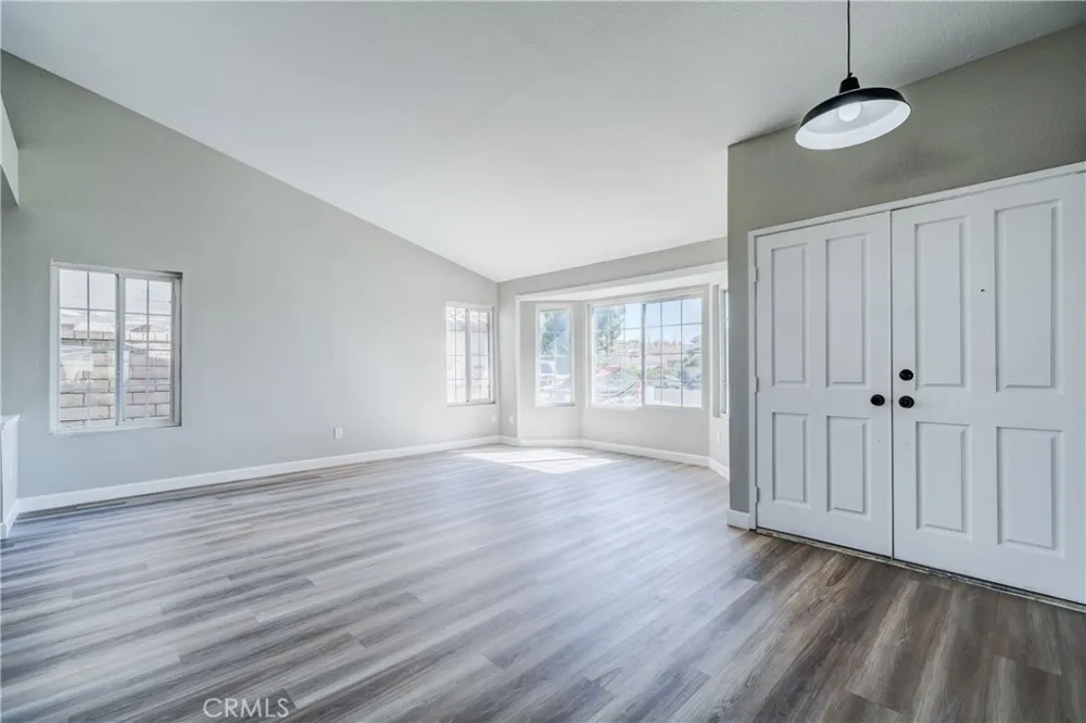 3762 S Peach Tree Ontario, CA 91761